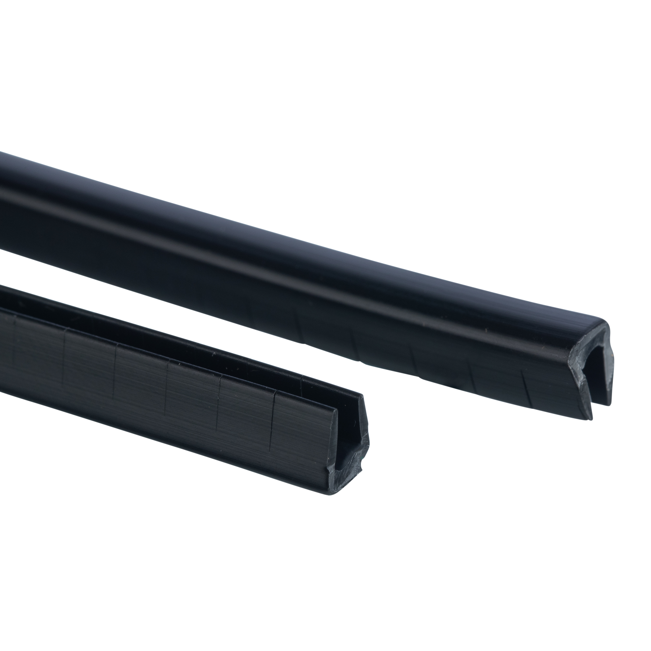 Kablo Demeti Kenarı, Yuva, (2,54 mm - 3,66 mm), 30,48 m, Polietilen, Siyah, 1 Paket